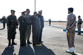 مانور بزرگ دریایی ولایت ۹۴ - رژه‌ دریایی